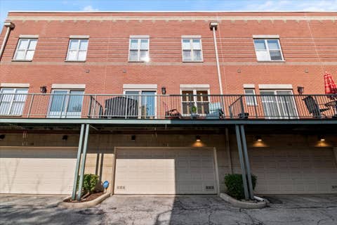 Tiny photo for 4530 S Woodlawn Avenue #305, Chicago, IL 60653 (MLS # 12719933)
