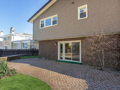 Tiny photo for 8332 N Knight Avenue, Niles, IL 60714 (MLS # 12576874)