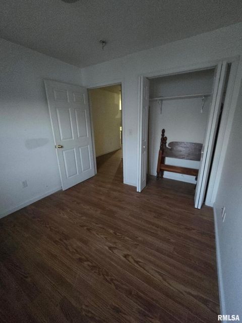 Tiny photo for 1116 S Land Street, Harrisburg, IL 62946 (MLS # EB460081)