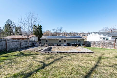 Tiny photo for 1115 Hillwood Circle, Round Lake Beach, IL 60073 (MLS # 12558718)