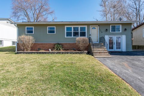 Photo of 1115 Hillwood Circle, Round Lake Beach, IL 60073 (MLS # 12558718)