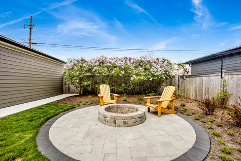 Tiny photo for 6415 Sinclair Avenue, Berwyn, IL 60402 (MLS # 12626692)