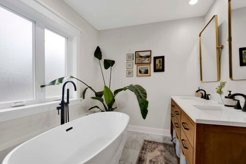 Tiny photo for 6415 Sinclair Avenue, Berwyn, IL 60402 (MLS # 12626692)