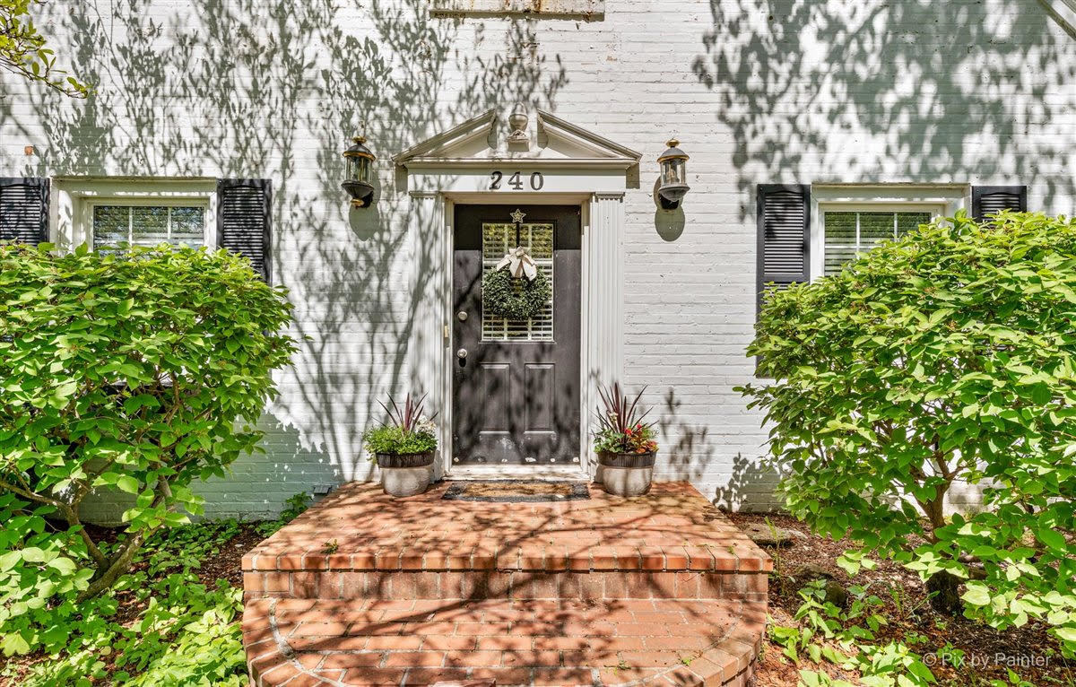 240 S McHenry Avenue