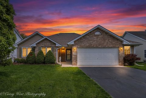 Photo of 2436 Kristi Lane, Rockford, IL 61102 (MLS # 12629330)