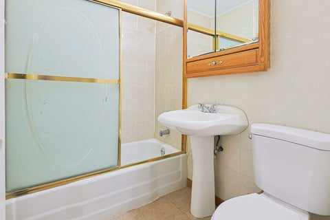 Tiny photo for 3 WALNUT Street, Carpentersville, IL 60110 (MLS # 12769012)