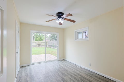 Tiny photo for 3 WALNUT Street, Carpentersville, IL 60110 (MLS # 12769012)