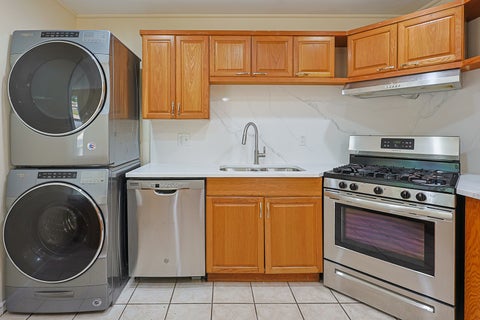 Tiny photo for 3 WALNUT Street, Carpentersville, IL 60110 (MLS # 12769012)