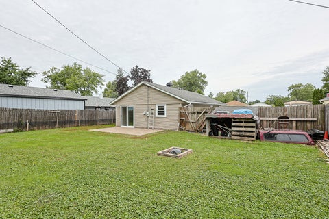 Tiny photo for 3 WALNUT Street, Carpentersville, IL 60110 (MLS # 12769012)