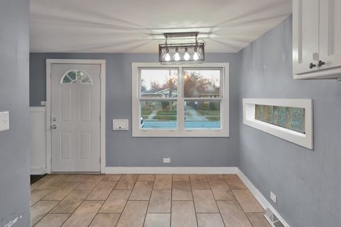 Tiny photo for 14234 Ingleside Avenue, Dolton, IL 60419 (MLS # 12578099)