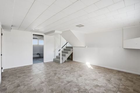 Tiny photo for 1519 Parklane Drive, Bettendorf, IA 52722 (MLS # 12557722)