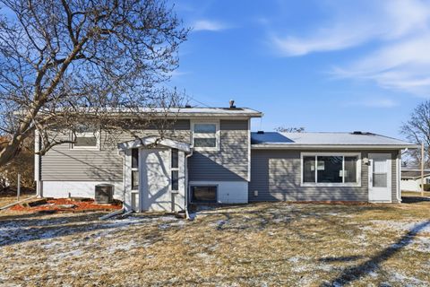 Tiny photo for 1519 Parklane Drive, Bettendorf, IA 52722 (MLS # 12557722)