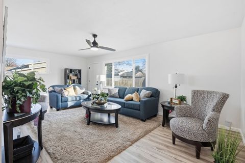 Tiny photo for 1519 Parklane Drive, Bettendorf, IA 52722 (MLS # 12557722)