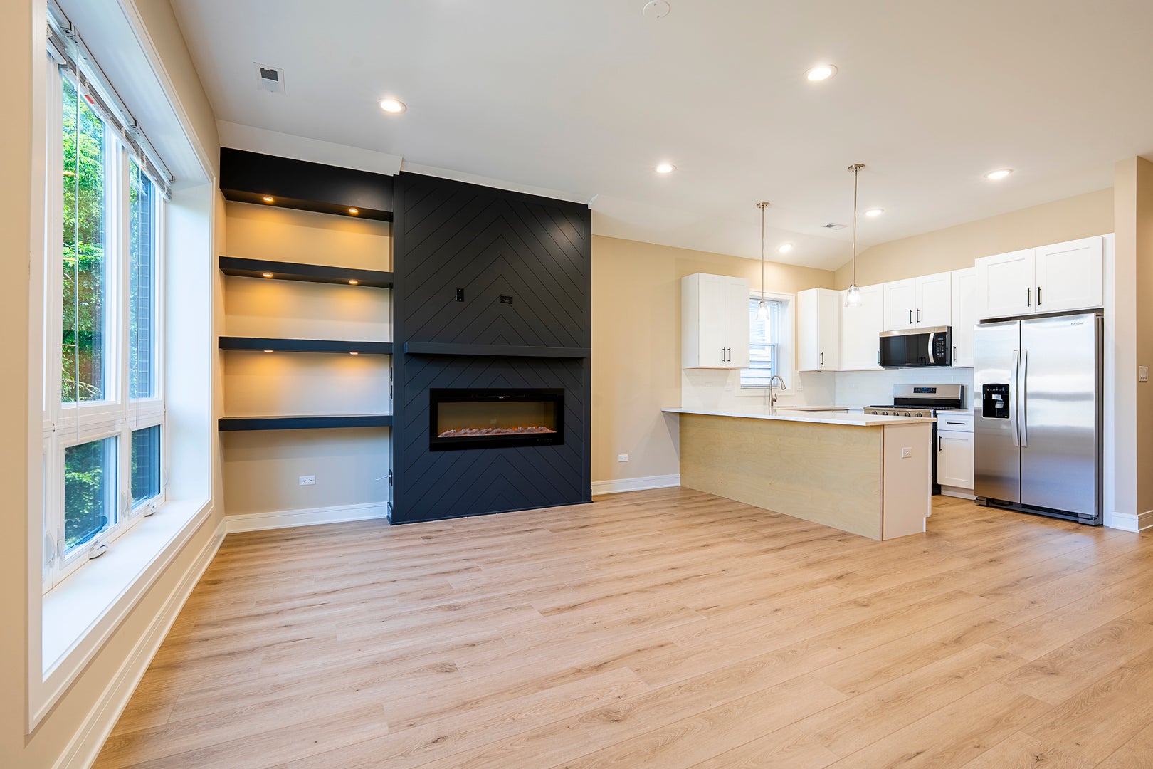 6621 S Drexel Avenue