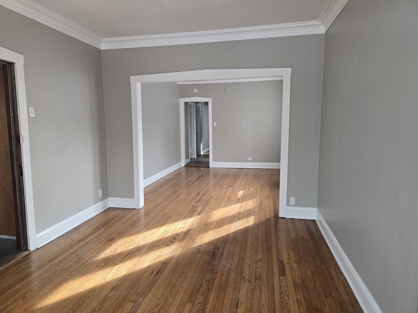 5527 W Potomac Avenue