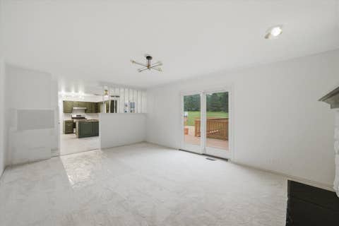Tiny photo for 518 Meadow Court, Winthrop Harbor, IL 60096 (MLS # 12717452)
