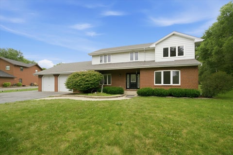 Tiny photo for 518 Meadow Court, Winthrop Harbor, IL 60096 (MLS # 12717452)