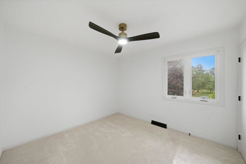 Tiny photo for 518 Meadow Court, Winthrop Harbor, IL 60096 (MLS # 12717452)