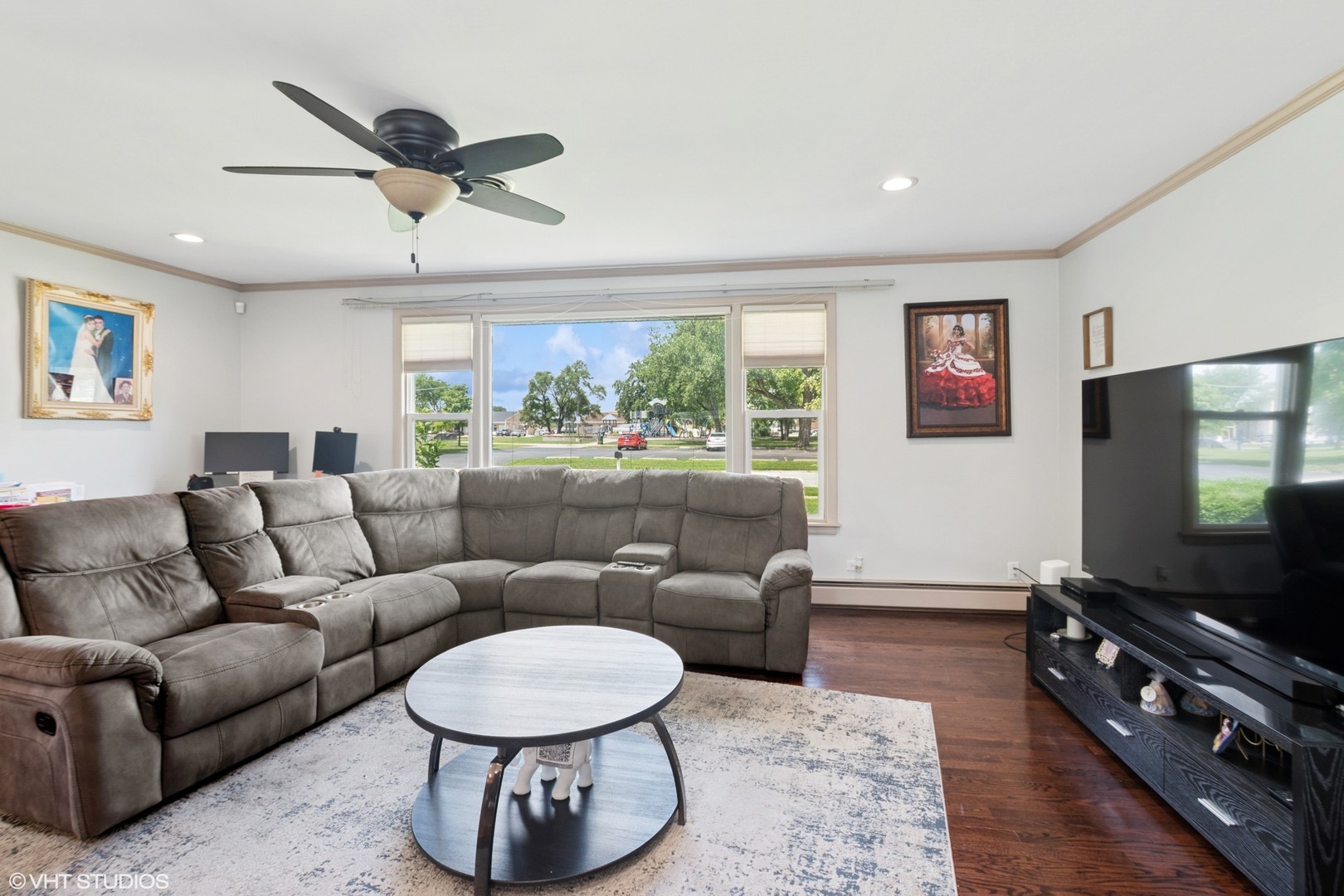 6313 W 89th Place