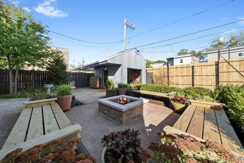 Tiny photo for 1529 N Harding Avenue, Chicago, IL 60651 (MLS # 12612275)