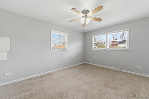 Tiny photo for 101 Hickory Drive, Carpentersville, IL 60110 (MLS # 12611234)
