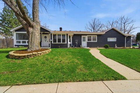 Photo of 101 Hickory Drive, Carpentersville, IL 60110 (MLS # 12611234)