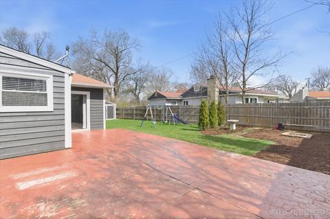 Tiny photo for 101 Hickory Drive, Carpentersville, IL 60110 (MLS # 12611234)