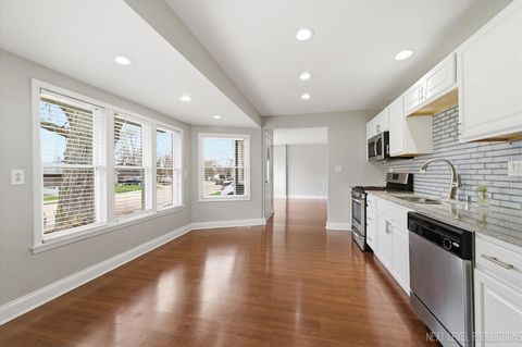 Tiny photo for 101 Hickory Drive, Carpentersville, IL 60110 (MLS # 12611234)