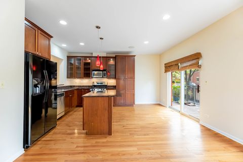 Tiny photo for 4530 S Woodlawn Avenue #101, Chicago, IL 60653 (MLS # 12488060)