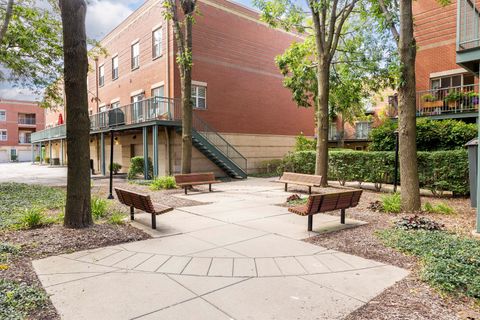 Tiny photo for 4530 S Woodlawn Avenue #101, Chicago, IL 60653 (MLS # 12488060)