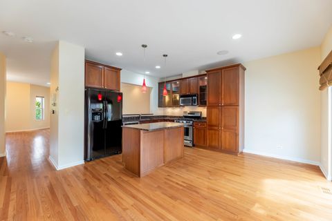 Tiny photo for 4530 S Woodlawn Avenue #101, Chicago, IL 60653 (MLS # 12488060)