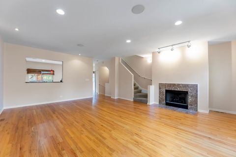 Tiny photo for 4530 S Woodlawn Avenue #101, Chicago, IL 60653 (MLS # 12488060)