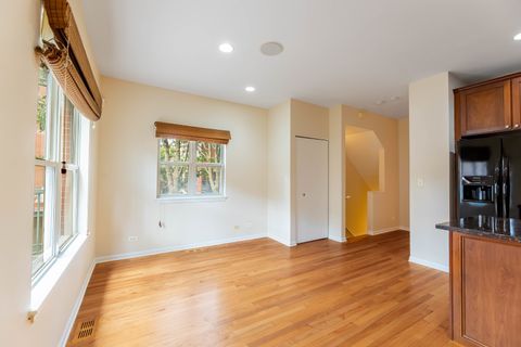 Tiny photo for 4530 S Woodlawn Avenue #101, Chicago, IL 60653 (MLS # 12488060)