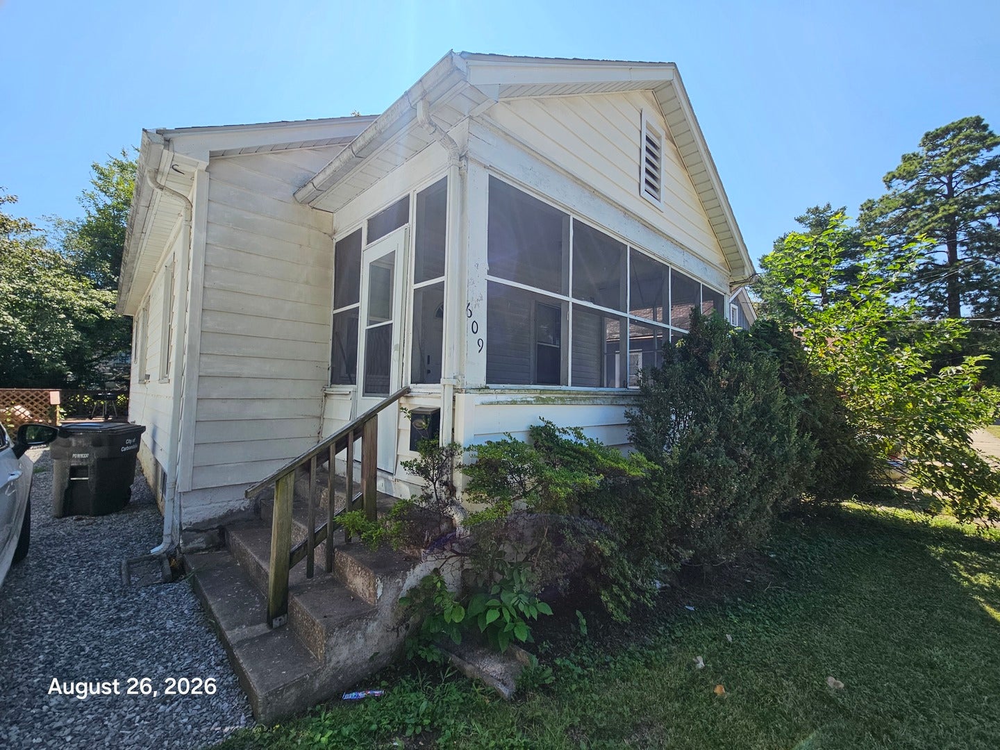 609 W CHERRY Street