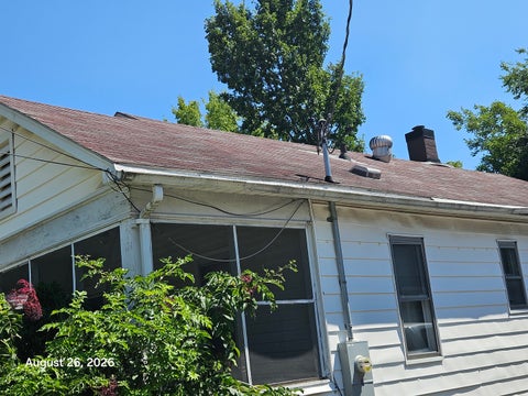 Tiny photo for 609 W CHERRY Street, Carbondale, IL 62901 (MLS # 12741360)