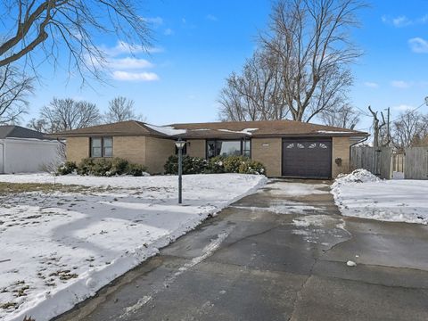 Photo of 1621 N 2000 East Road, Watseka, IL 60970 (MLS # 12519306)