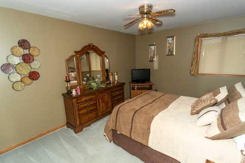 Tiny photo for 902 Somerset Drive, Carol Stream, IL 60188 (MLS # 12676309)