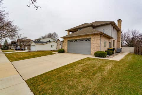 Tiny photo for 902 Somerset Drive, Carol Stream, IL 60188 (MLS # 12676309)
