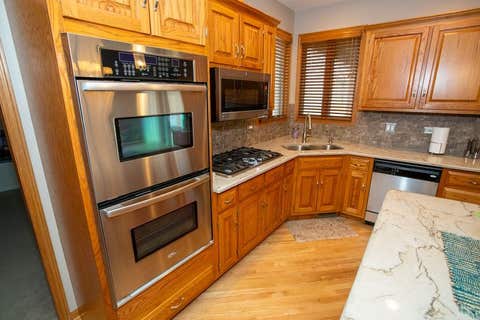 Tiny photo for 902 Somerset Drive, Carol Stream, IL 60188 (MLS # 12676309)