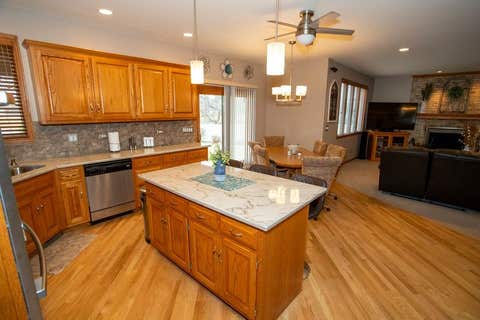 Tiny photo for 902 Somerset Drive, Carol Stream, IL 60188 (MLS # 12676309)