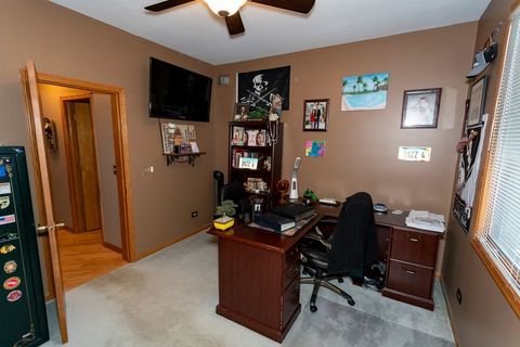 Tiny photo for 902 Somerset Drive, Carol Stream, IL 60188 (MLS # 12676309)