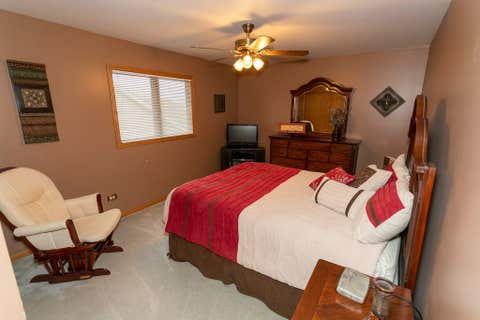 Tiny photo for 902 Somerset Drive, Carol Stream, IL 60188 (MLS # 12676309)