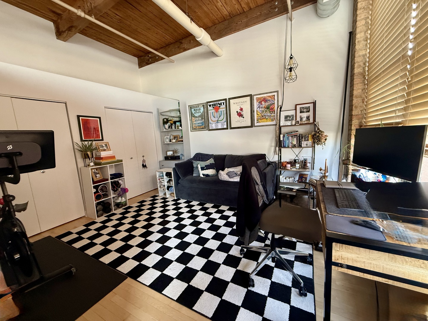 1330 W Monroe Street 415