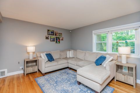 Tiny photo for 10741 S California Avenue, Chicago, IL 60655 (MLS # 12502834)