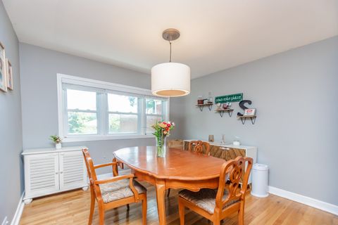 Tiny photo for 10741 S California Avenue, Chicago, IL 60655 (MLS # 12502834)