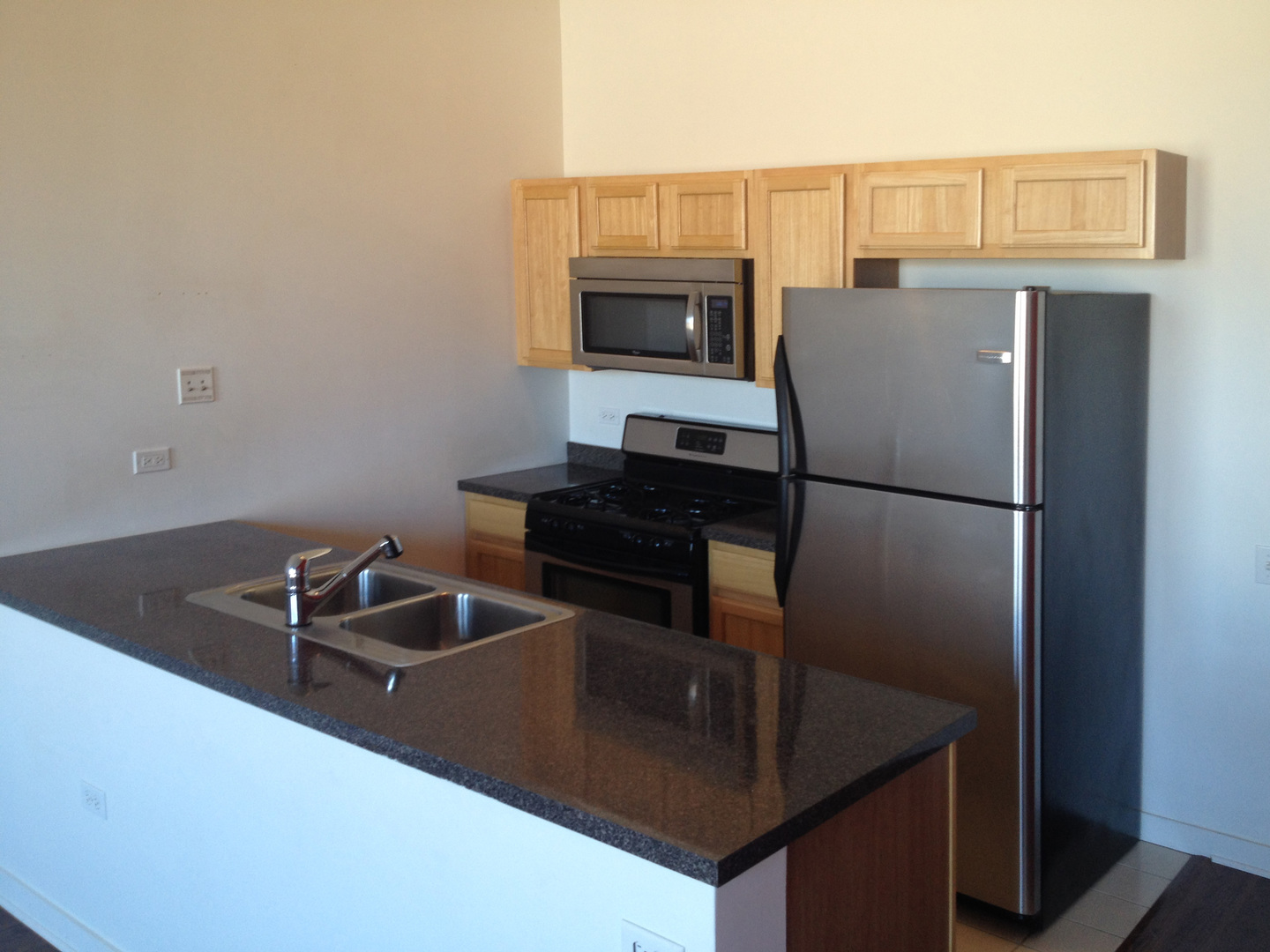 4015 N Milwaukee Avenue 214