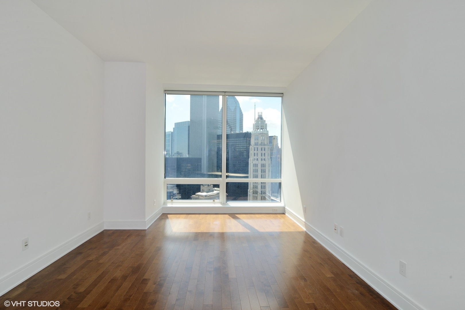 401 N WABASH Avenue 30-L