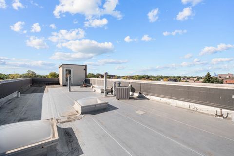 Tiny photo for 6640 S Maryland Avenue #3, Chicago, IL 60637 (MLS # 12505622)