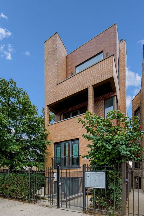 Photo of 6640 S Maryland Avenue #3, Chicago, IL 60637 (MLS # 12505622)