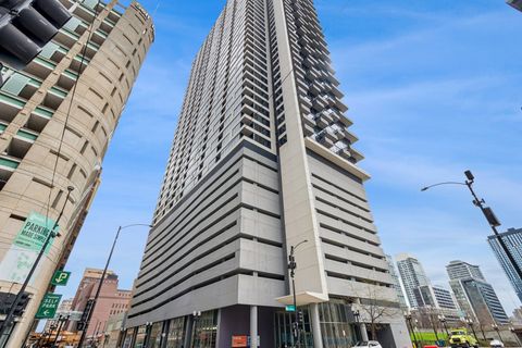 Photo of Chicago, IL 60607 (MLS # 12621926)